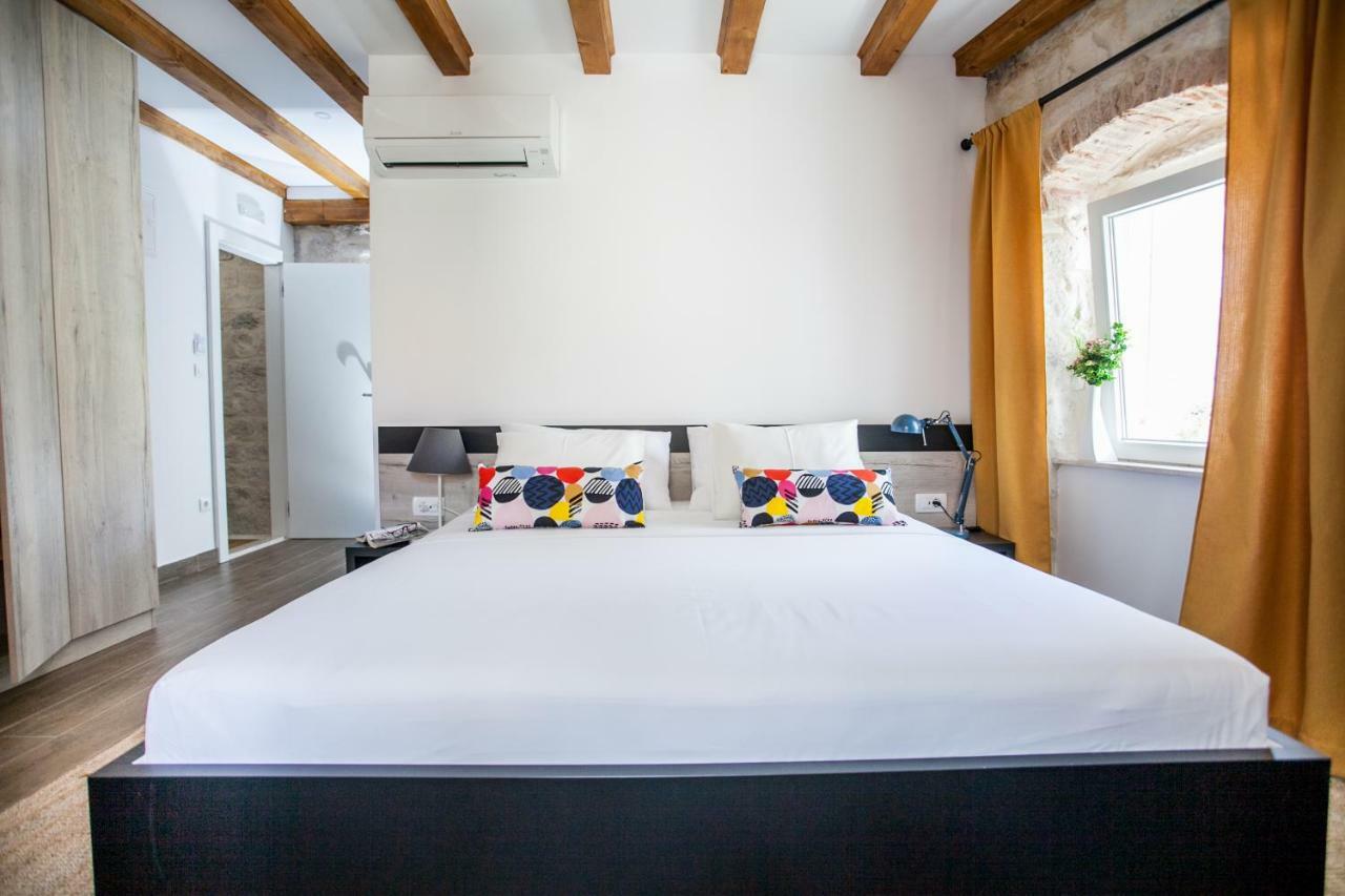 Villa Lucia Трогир Экстерьер фото